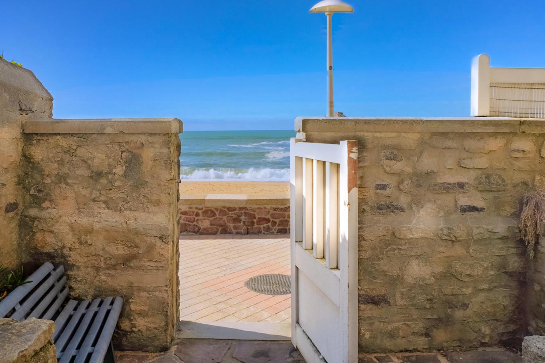 Magnifique Appartement Avec Terrasse, Parking Et Vue Sur L'Ocean Pour 5 Μπιαρίτζ Εξωτερικό φωτογραφία